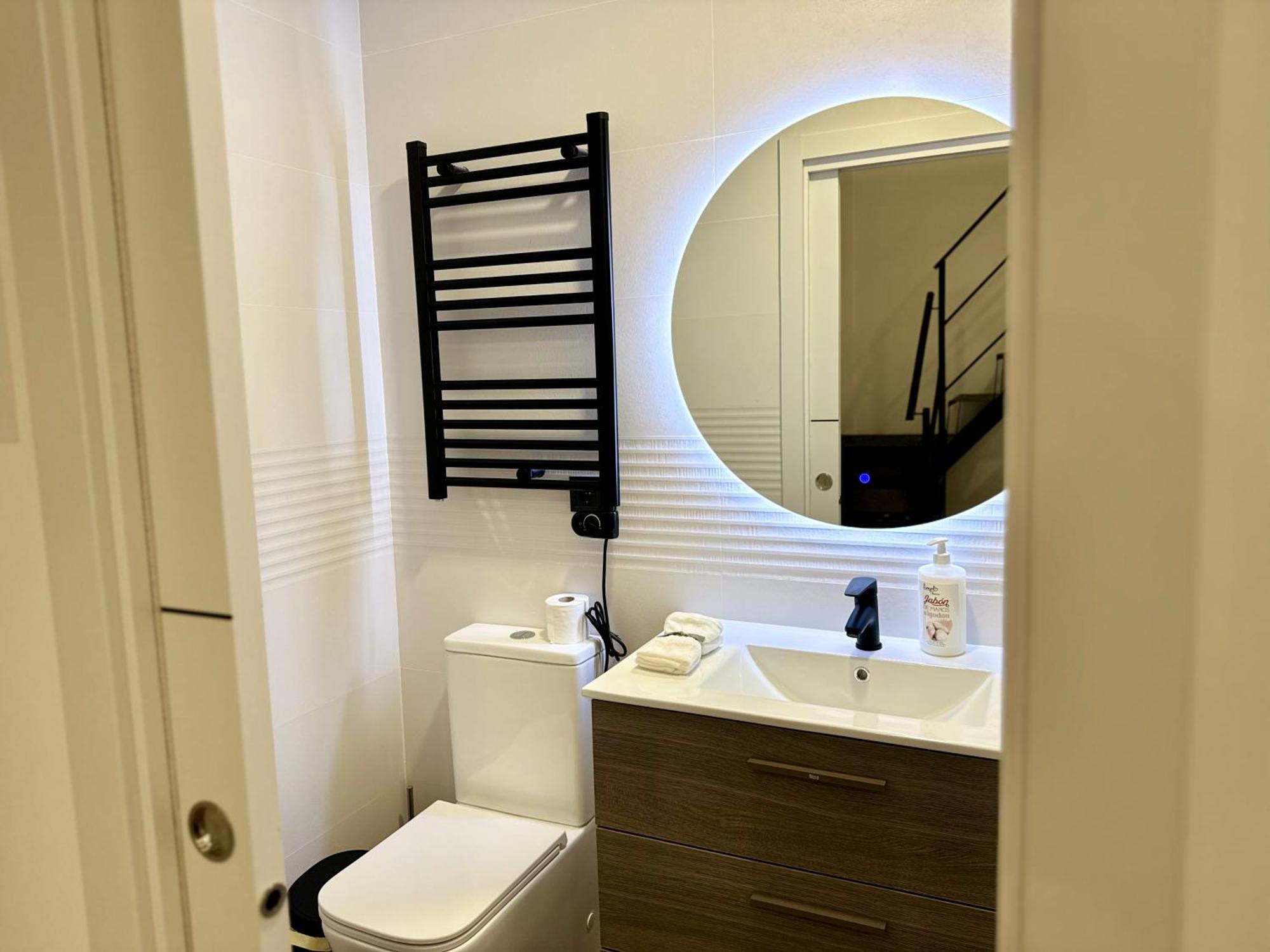 Apartamentos Castillejos Madrid Kültér fotó